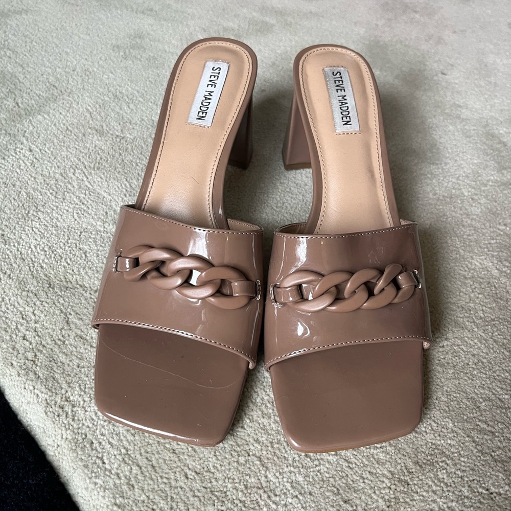 LIKE NEW Steve Madden Rego Heeled Sandal